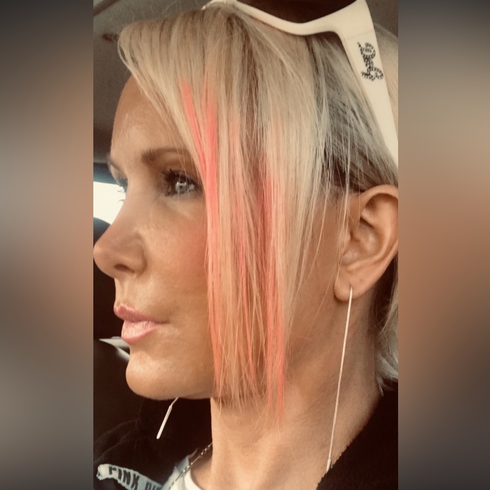 Hot Pink Hair Chalk. 💖💖💖 - Picture 6 of 15